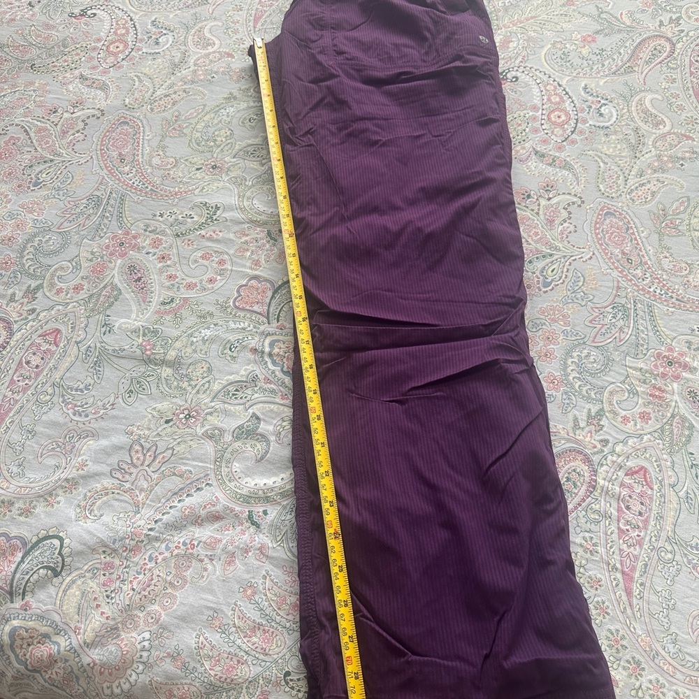 Lululemon Dance Studio Size 10 Lined - Picture 3 of 5